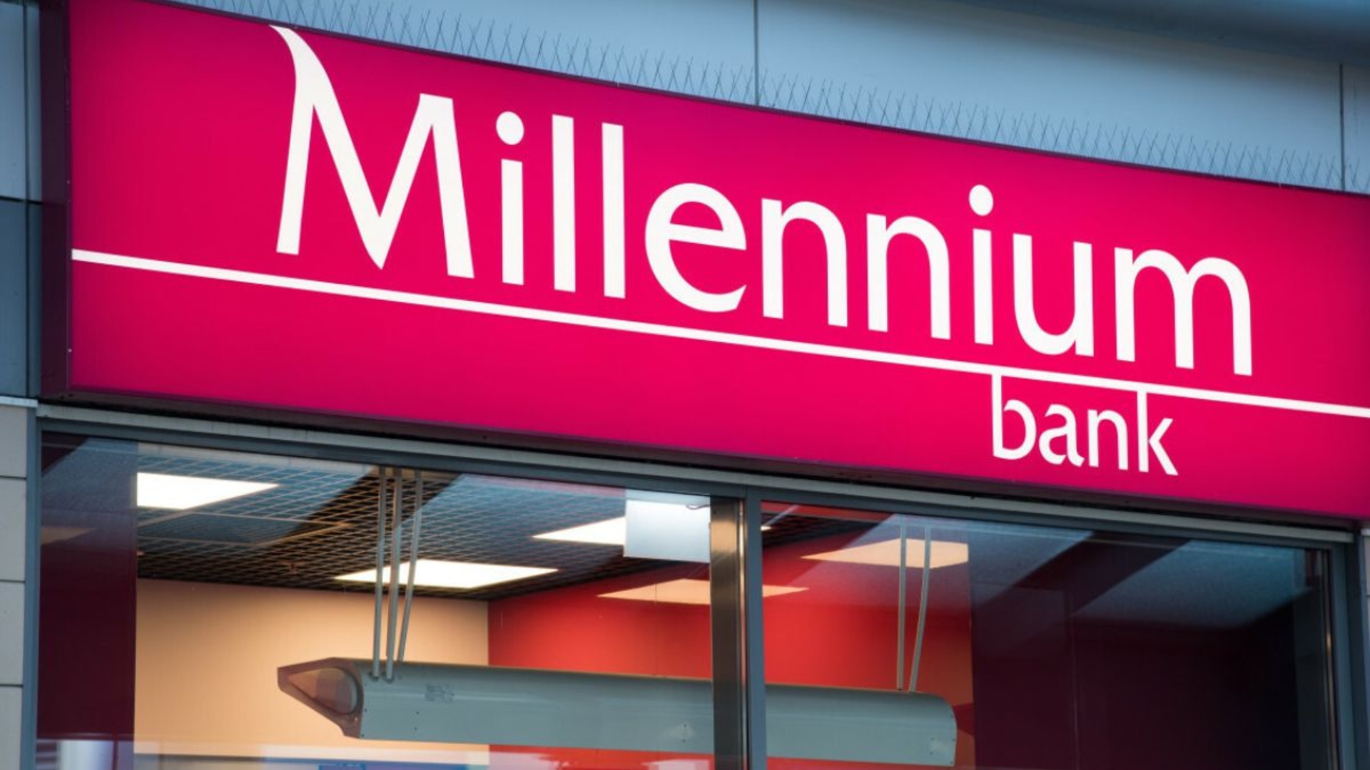 Bank Millenium z pilnym ostrzeżeniem. Oszuści atakują konkretnych ...