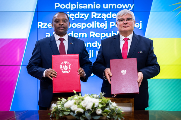 gov.pl. Polska i Rwanda połączone drogą powietrzną