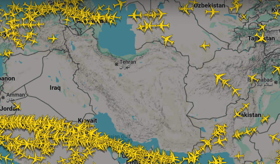 Przestrzeń lotnicza nad Iranem po godz. 9 (czasu polskiego)/ flightradar24