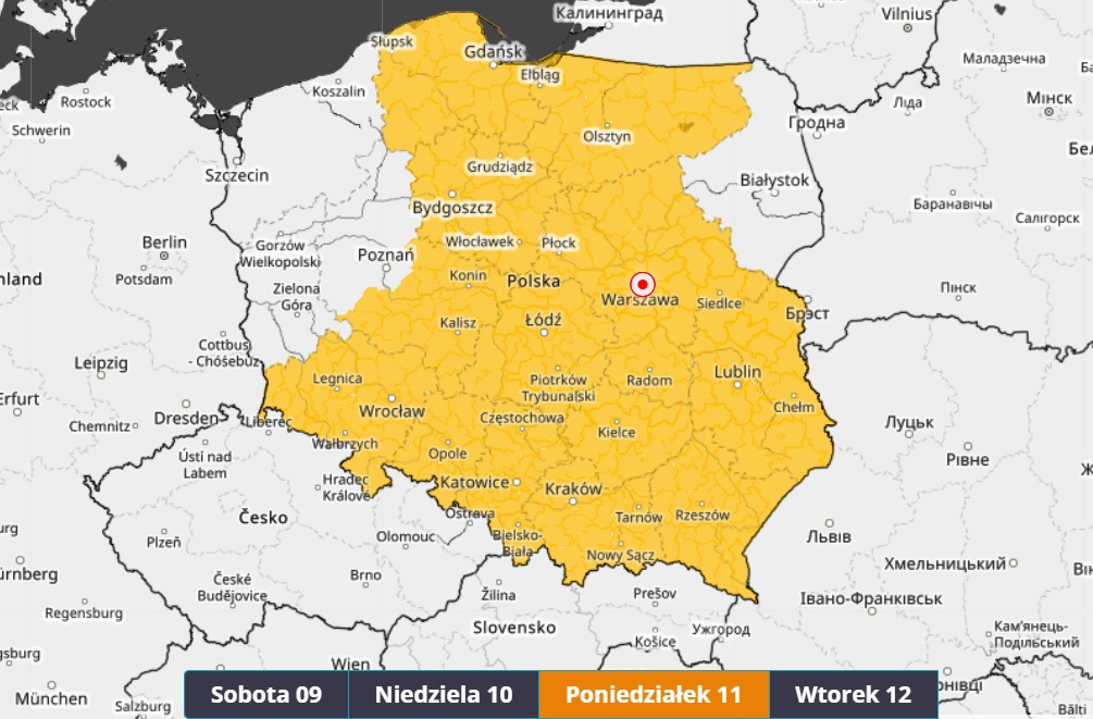 Od poniedziałku na mapie ostrzeżeń IMGW alerty przez burzami z deszczem/ IMGW