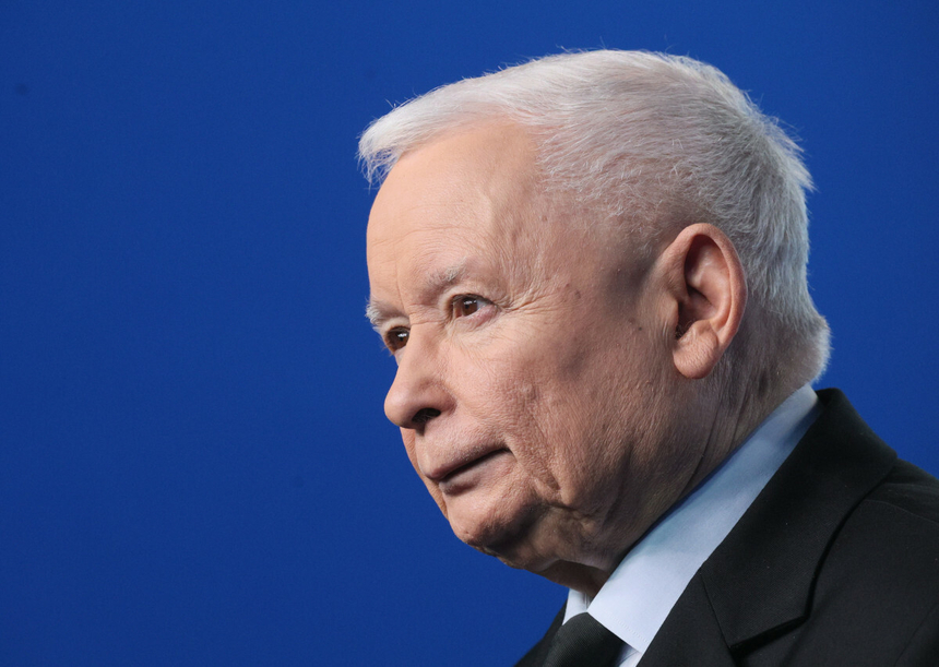 Jarosław Kaczyński wezwany do prokuratury. Wraca sprawa „dwóch wież”