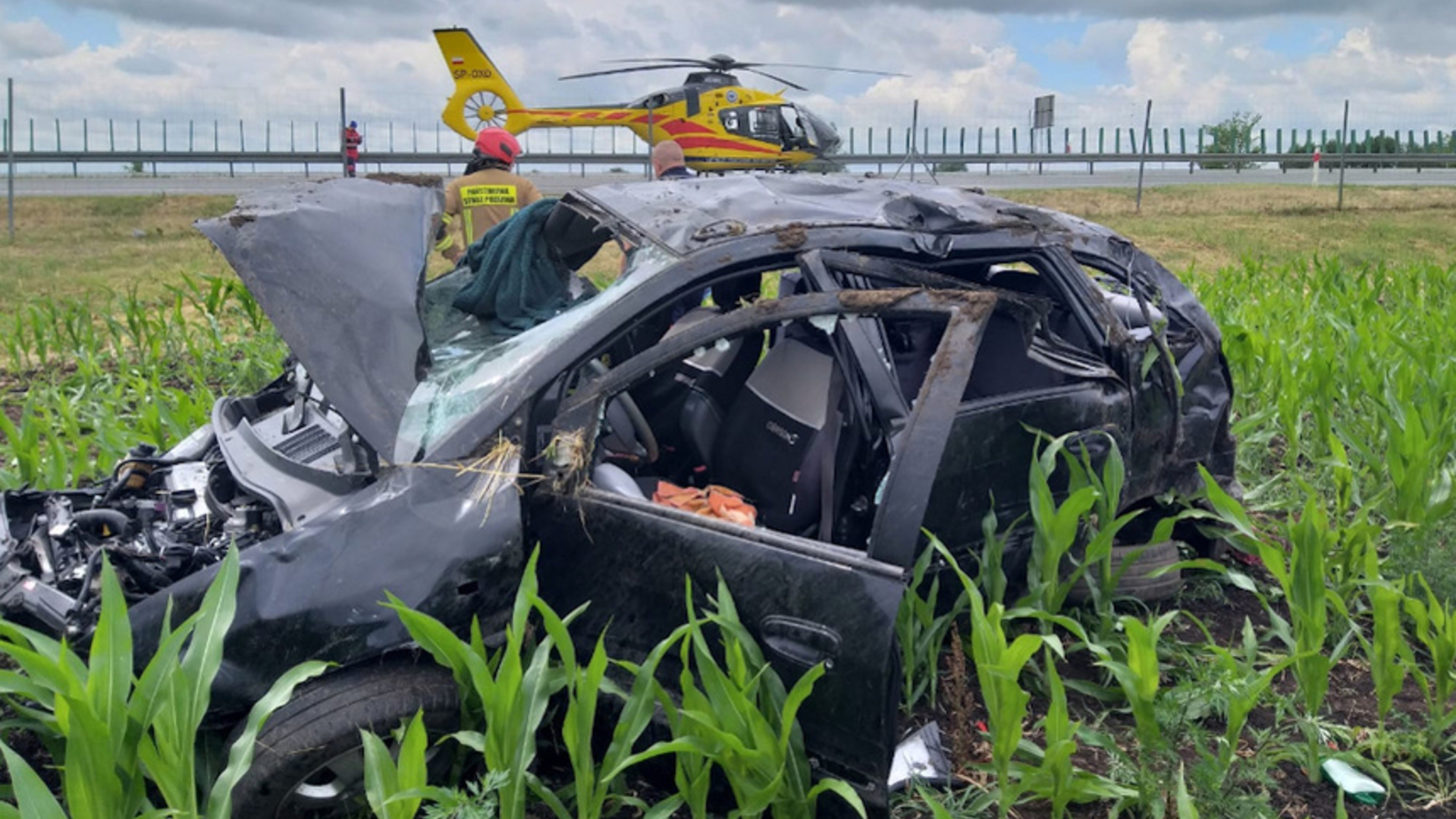 Bogaczewo. Wypadek na S7. Auto wyleciało z drogi, w środku było troje