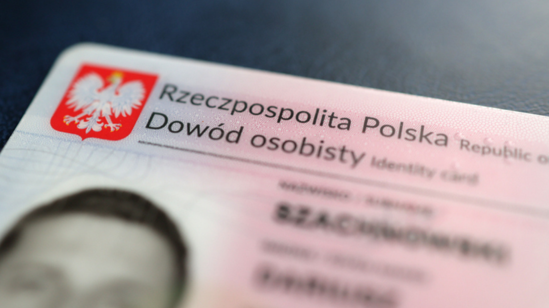 Kto W 2025 Roku Musi Wymieni Dow d Osobisty A 3 371 Mln Polak w kto-w-2025-roku-musi-wymieni-dow-d-osobisty-a-3-371-mln-polak-w