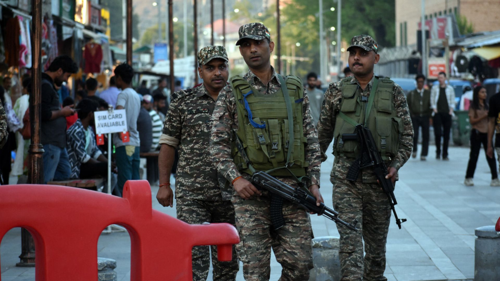 Sytuacja robi się poważna. Konflikt między Indiami a Pakistanem narasta ...