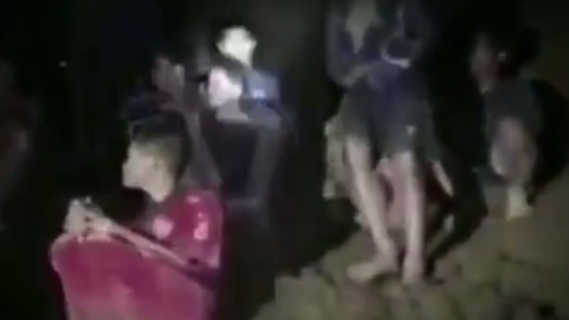 Akcja ratunkowa w jaskini w Tajlandii. Trwa ewakuacja młodych piłkarzy