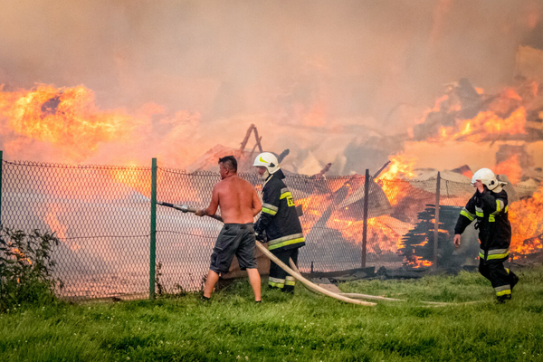 Pożar w Nowej Białej. Akcja gaśnicza